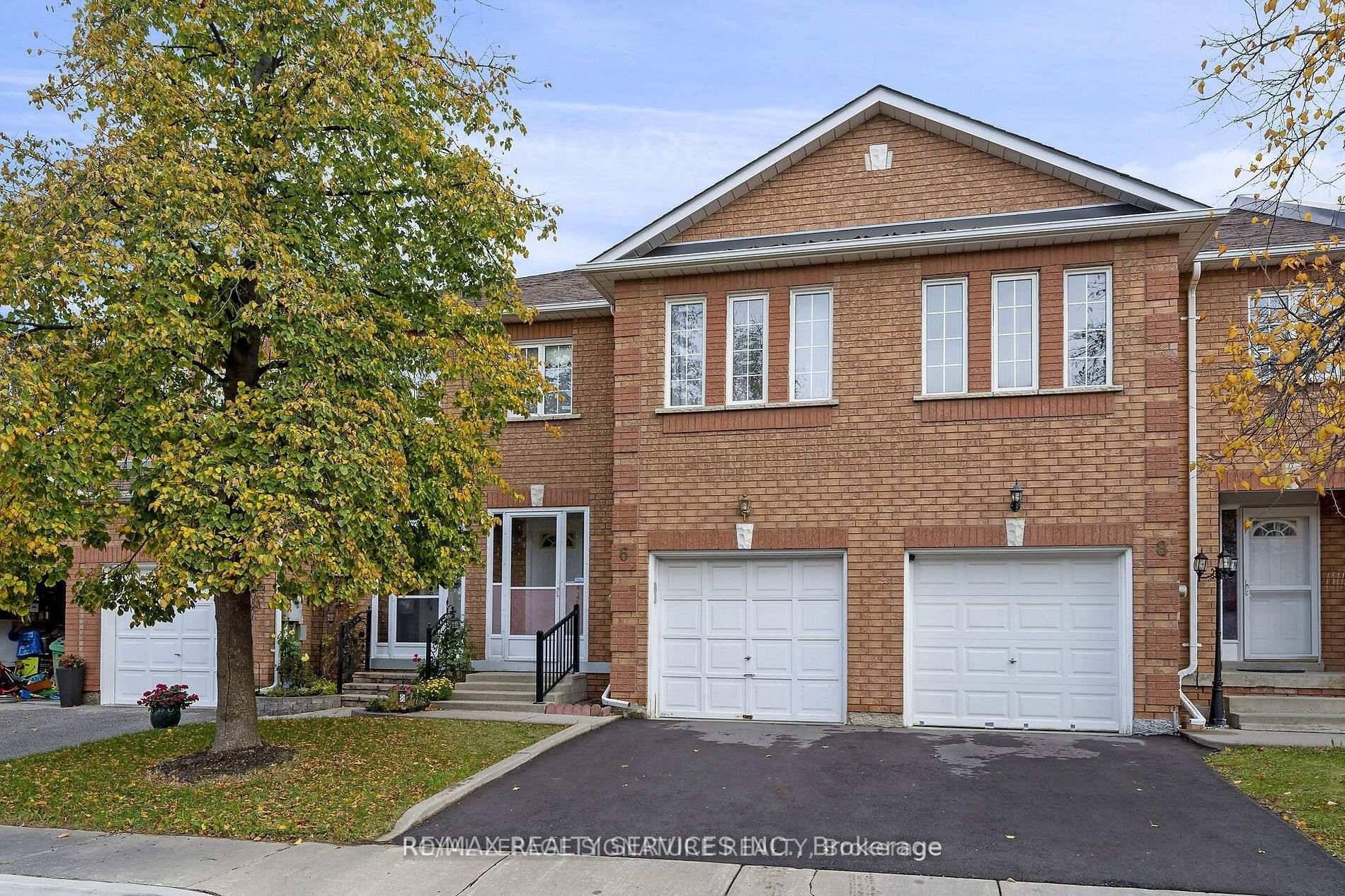 Beautiful 3 Bedroom, 3 Washroom TownHouse Whole House Including Unfinished BSMT in a very desirable neighborhood of Brampton !