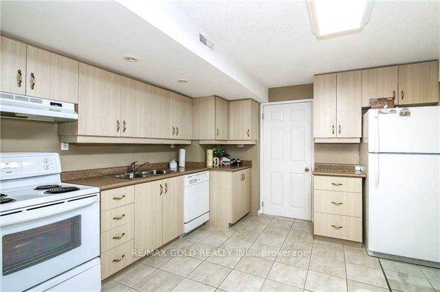 Spacious detached home Basement available for rent, ideal family and Working professionals Sig family.
