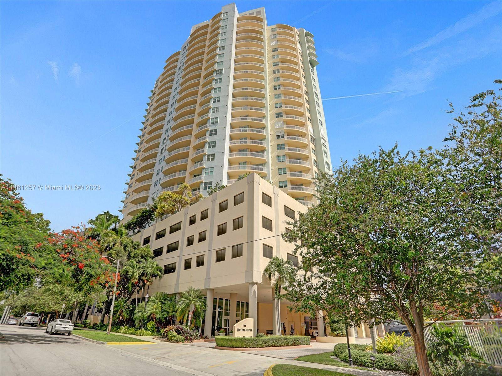 Spectacular Brickell and Downtown views from this completely renovated, northern exposure, corner unit.