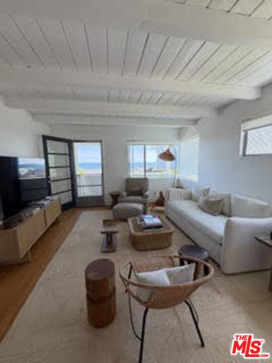 25119   Malibu Rd 1BR Malibu La