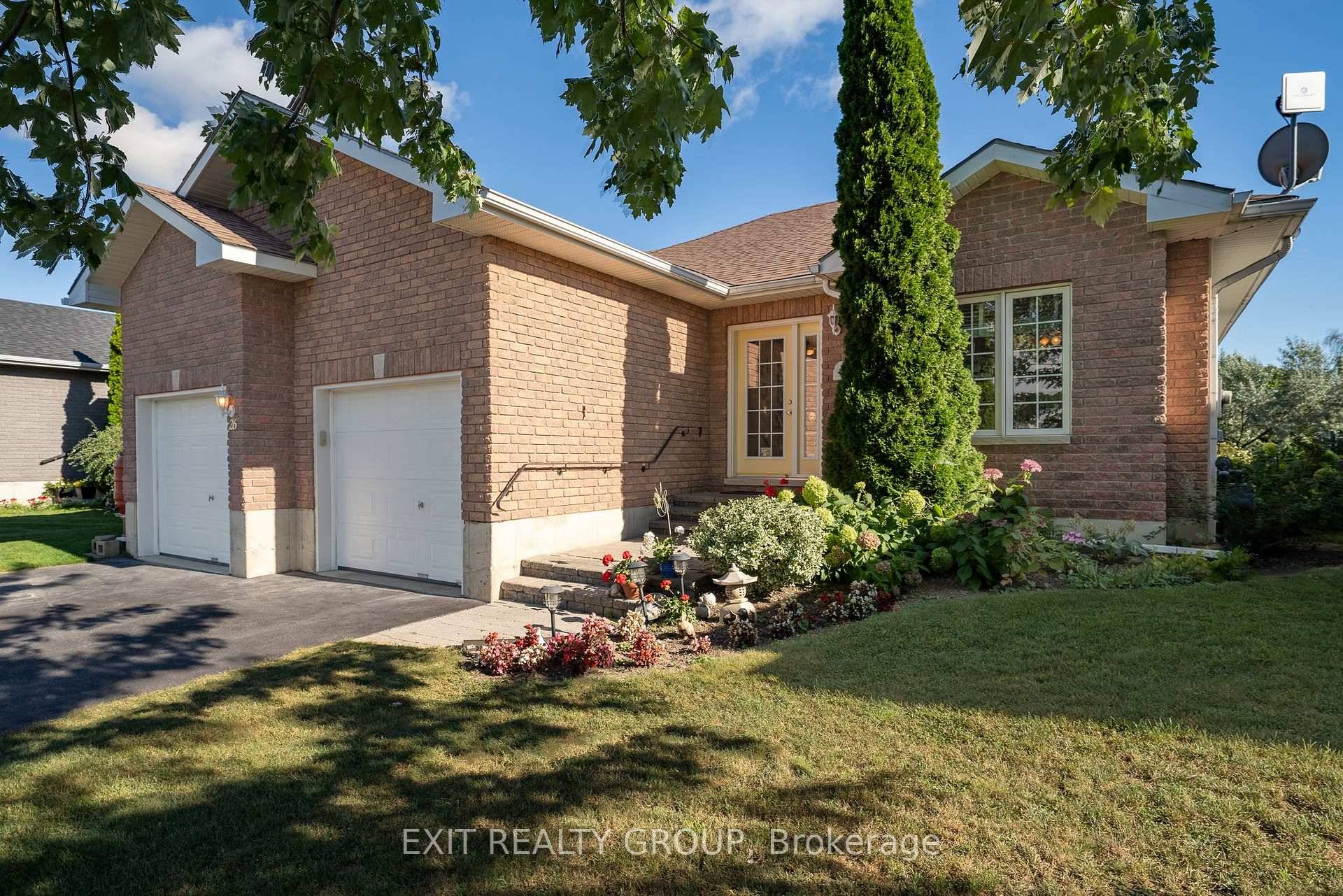 Open floor plan designed to welcome and entertain ; this 1369 square foot home offers a bright open concept that reflects pride of ownership.
