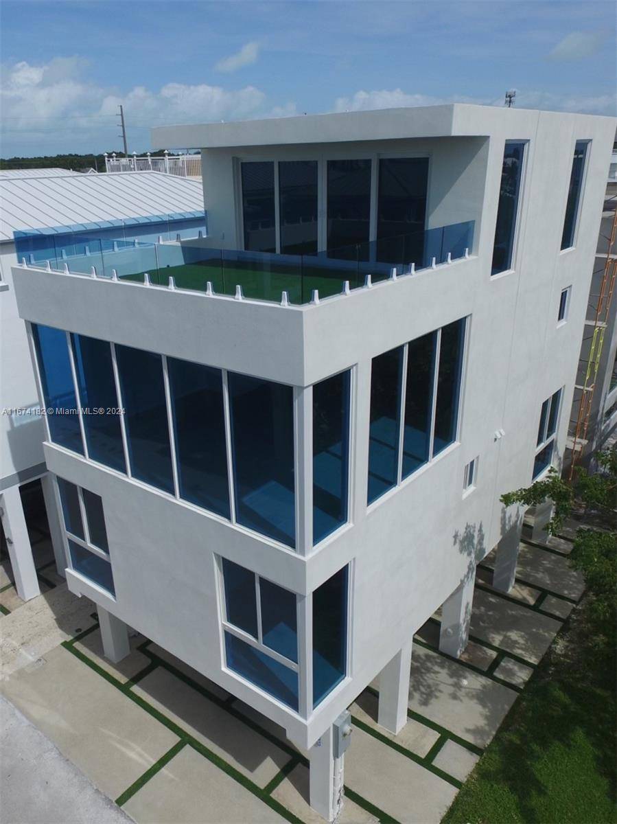Beautiful turnkey modern new construction home.