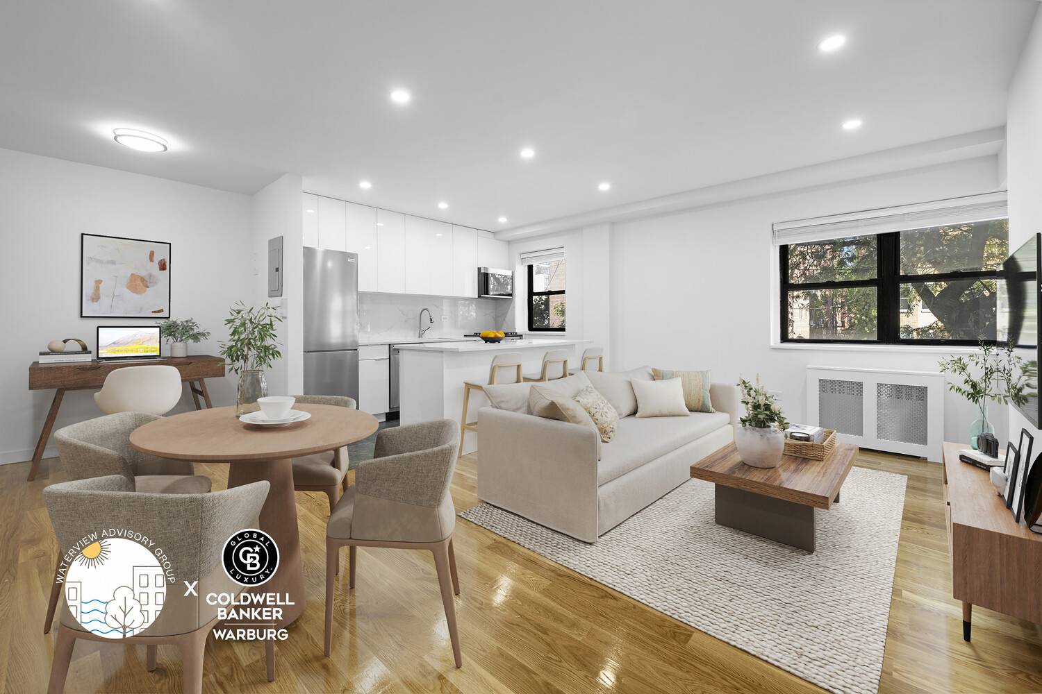 Imagine finding a fully renovated 1 bedroom next to all of your favorite restaurants in Astoria while still being able to access Manhattan within 20 minutes.