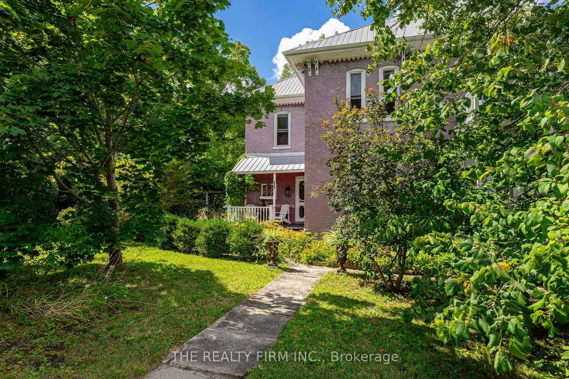 Welcome to 9785 John Street N Shedden, ON.