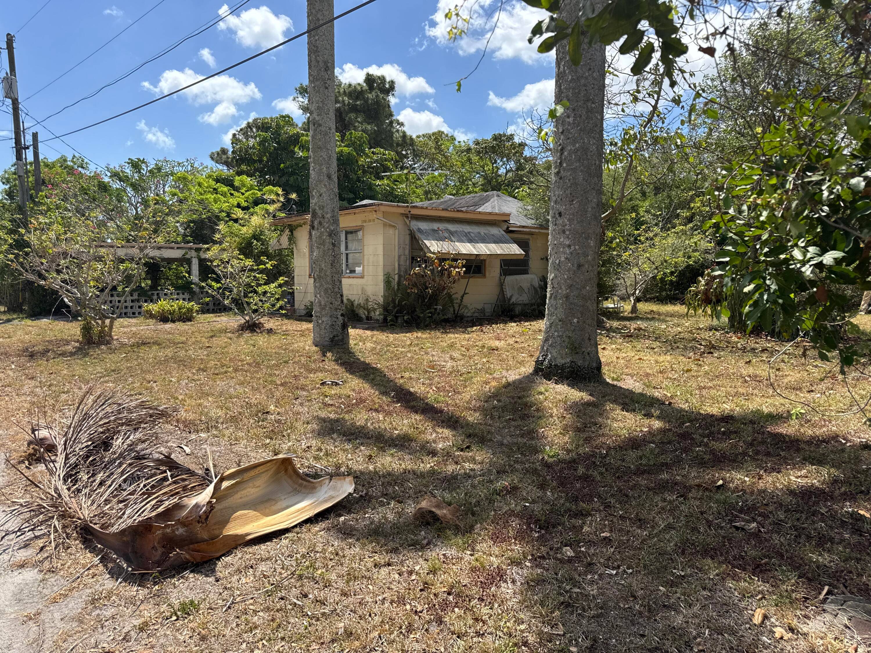Development Opportunity on S Jog Rd !