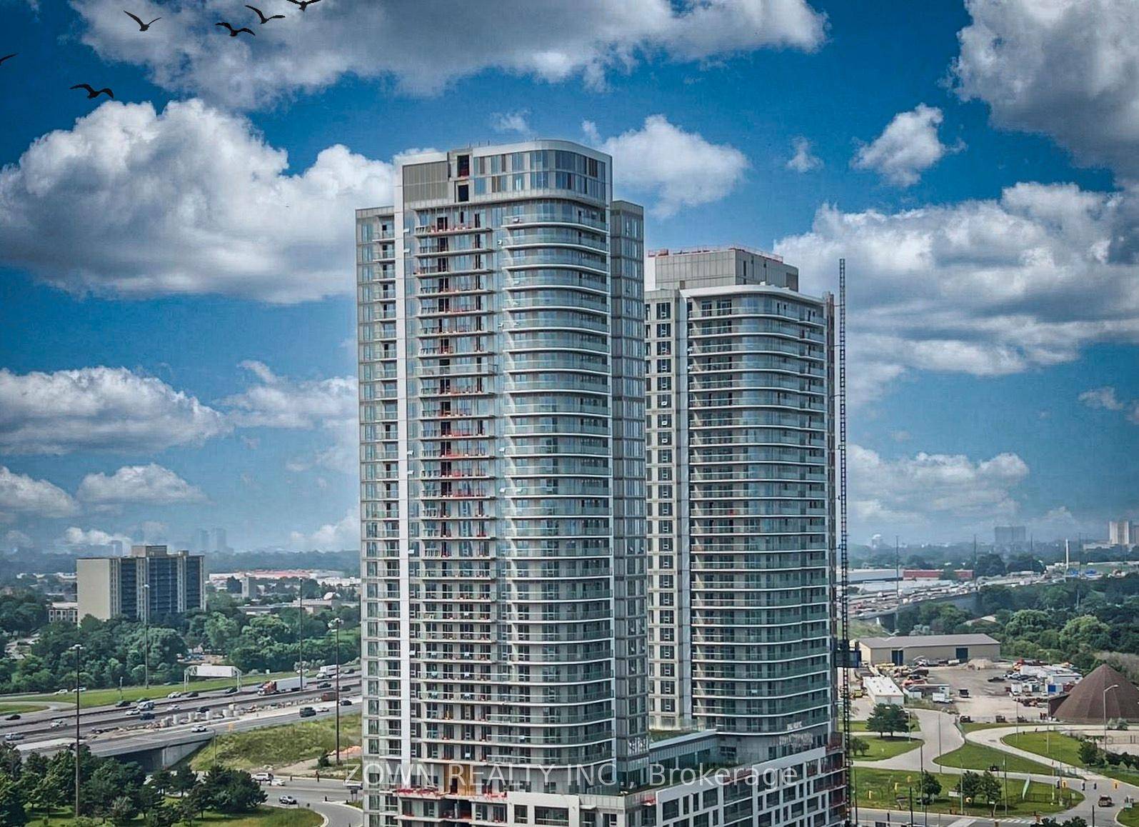 Captivating 2 bedroom corner unit with breathtaking views !