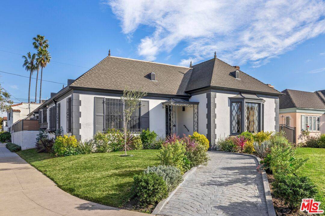 200 S Formosa Ave 4BR Hancock Park La