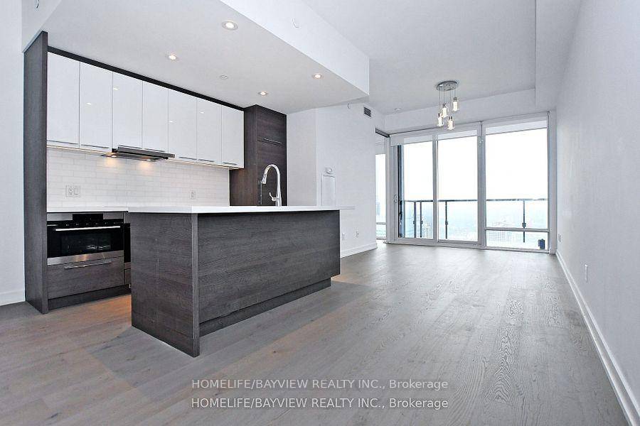 World Class Design 5 Star Amenities Located In The Heart Of Downtown Toronto With Direct Access To St.