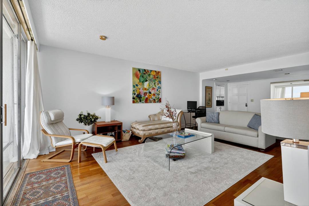 Spend your season in style with this fabulous 1BR 1BA penthouse at 2780 S Ocean Blvd 806.