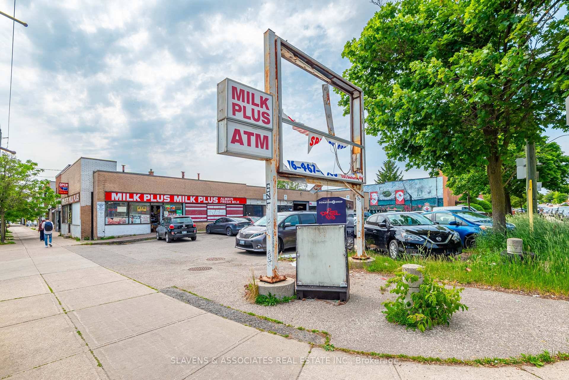 ATTENTION DEVELOPERS AND BUILDERS Rare Development Opportunity at 3312 Danforth Ave.