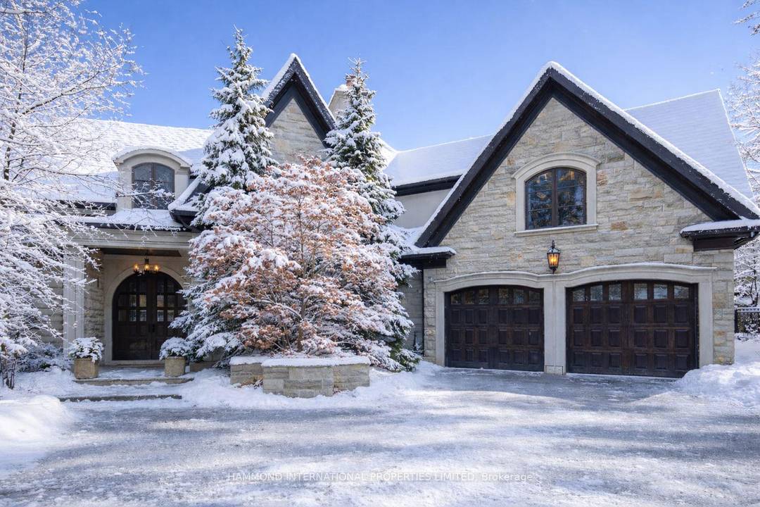 A breathtaking estate that seamlessly blends timeless sophistication with luxurious modern living.