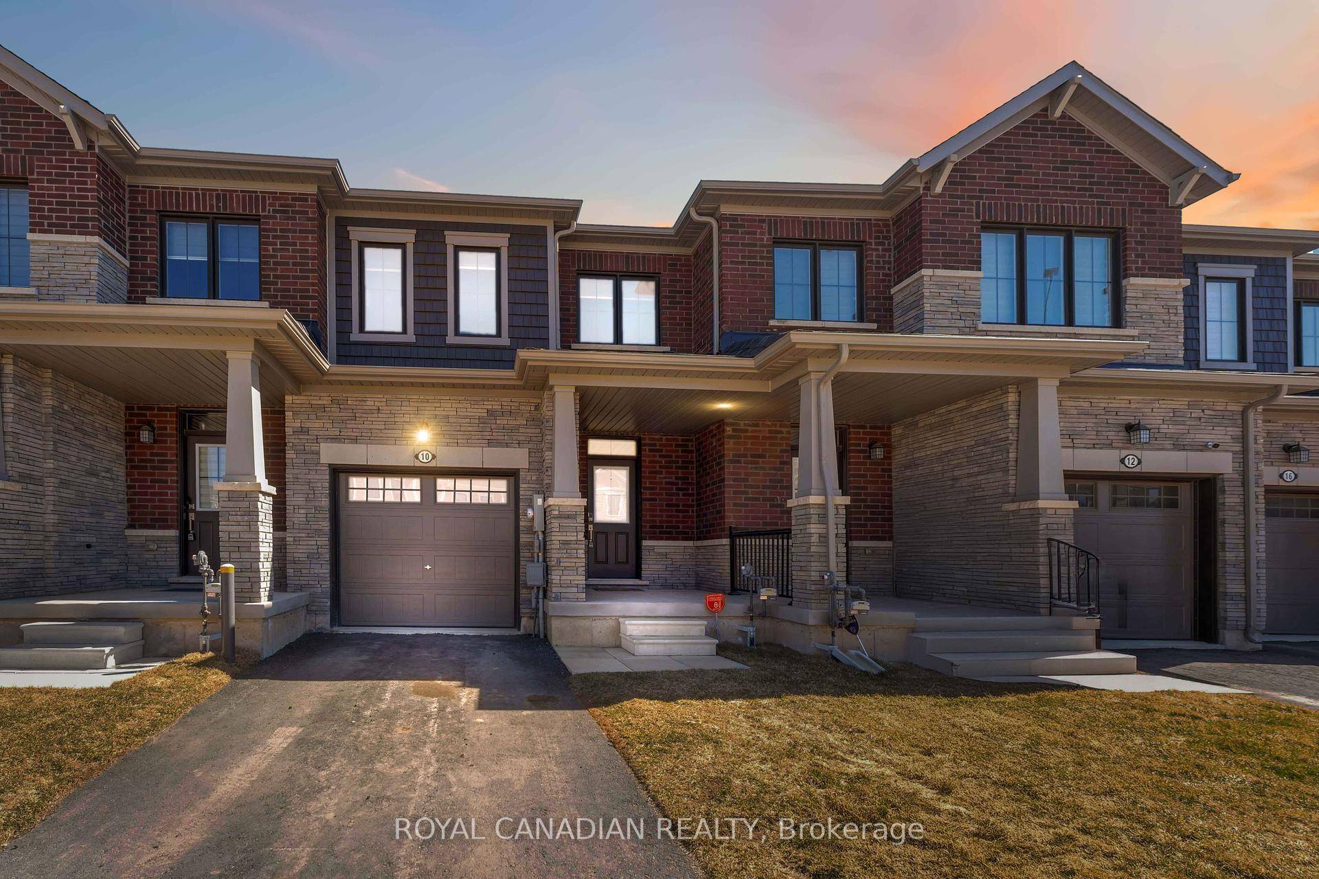 Welcome to 10 Lemon Avenue, a spacious townhome located in the heart of Thorold.
