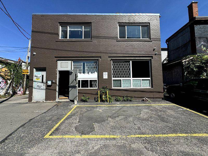 Commercial hood previously in place may still have city permits allowing to reinstall, upper level also optional to lease Queen Street West neighborhood offers a private, open concept ground floor ...
