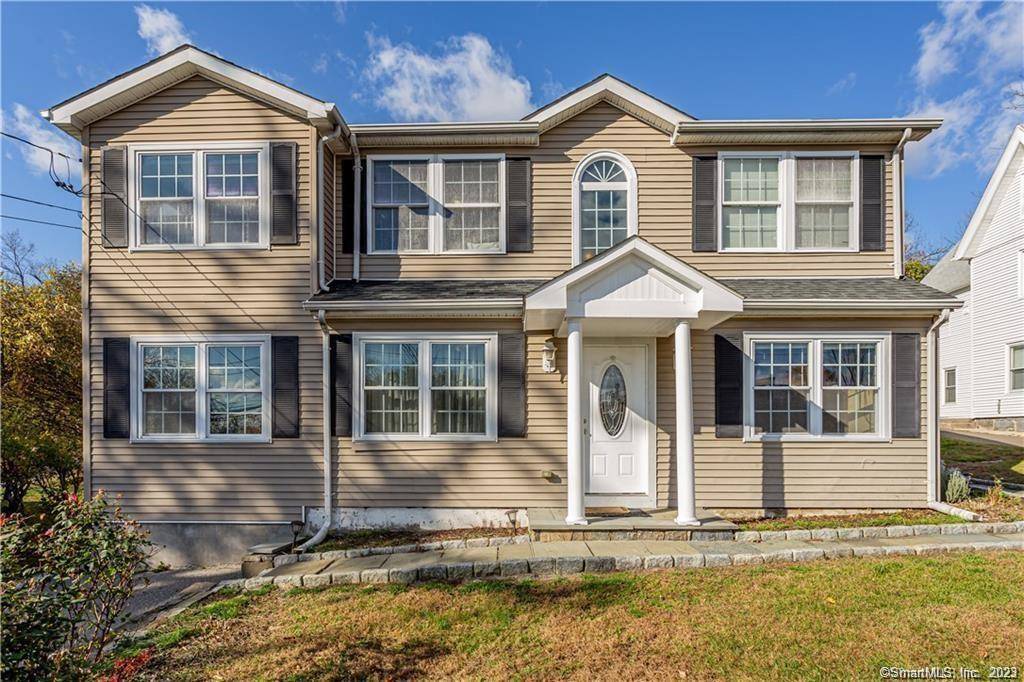Welcome to your new home in Mid ridges Stamford !