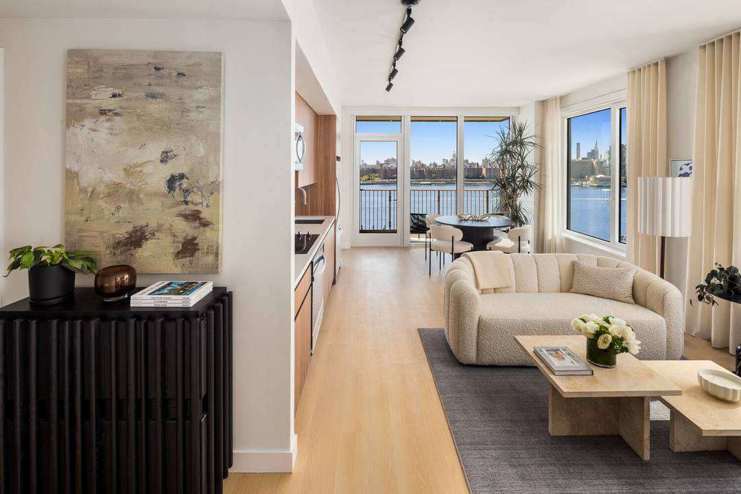 Now Leasing Refined Studio, 1, 2, and 3 Bedroom Residences and Exclusive Townhomes for Fall Occupancy.