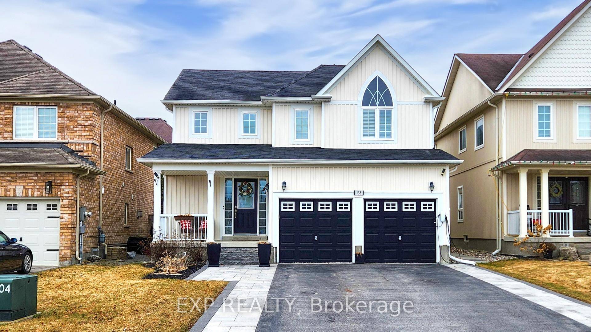 Welcome to this inviting 3 bedroom, 4 bathroom home in the heart of Mount Albert.
