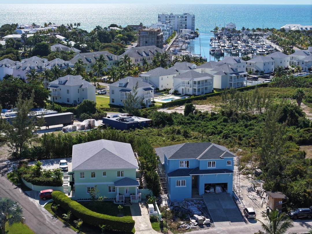 CASA AZURE, PALM CAY Single Family Home New-Providence