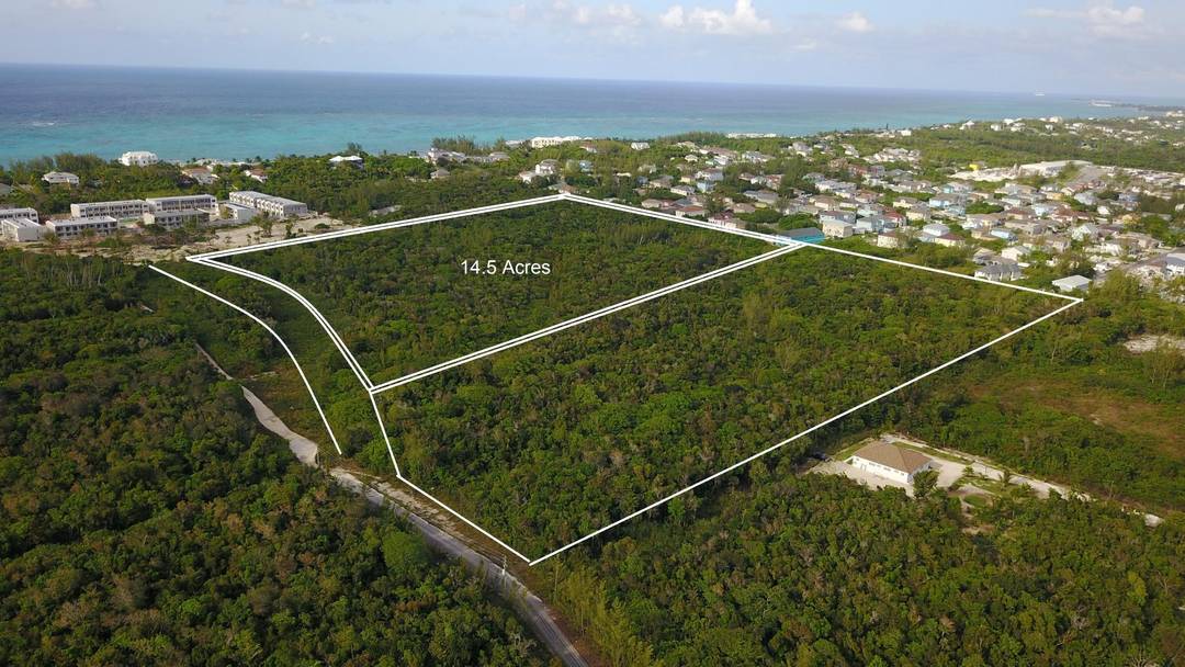 LOVE ESTATES Land New-Providence