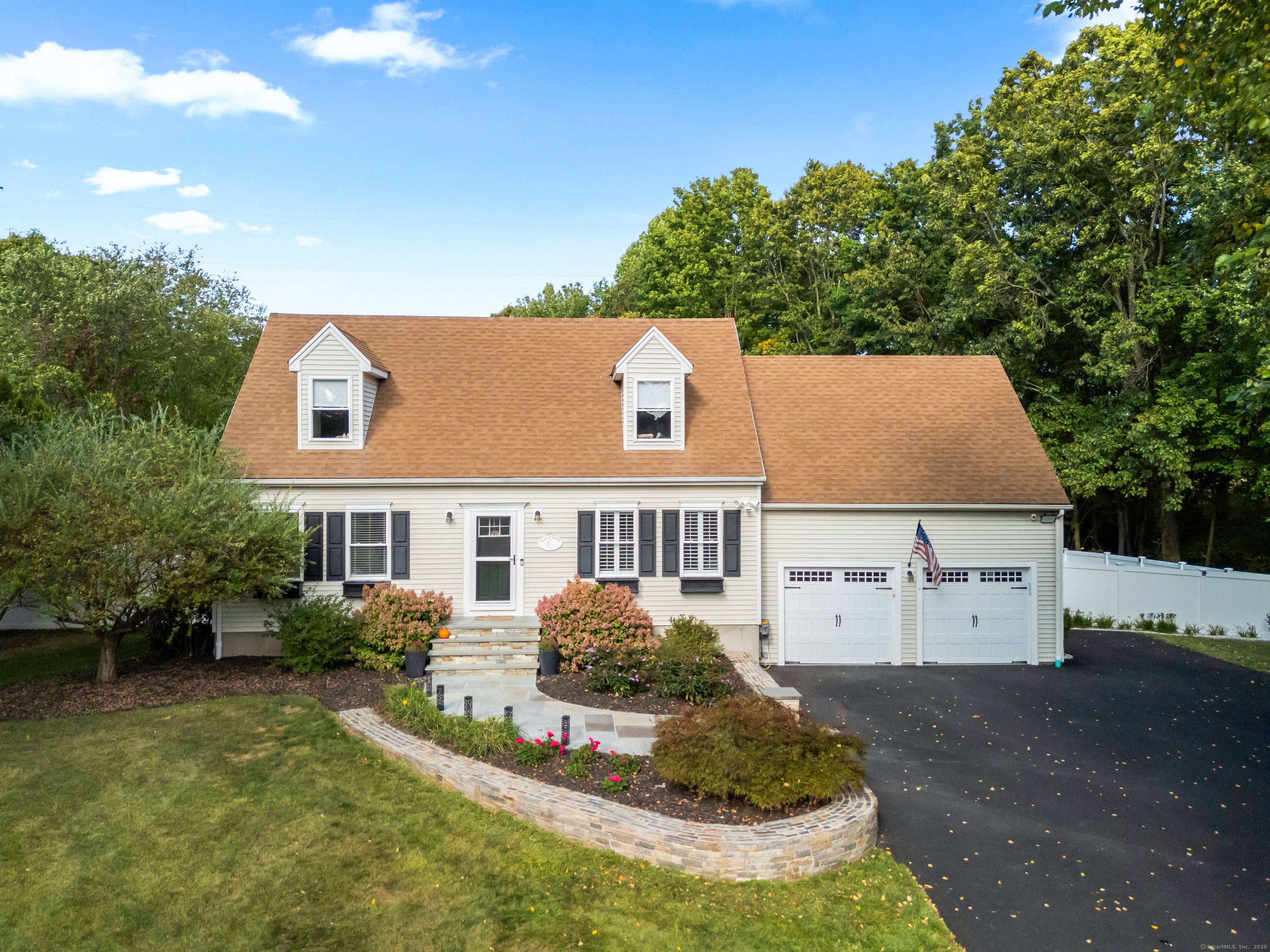 An Experience in Privacy Beauty Gracefully placed at the end of a quiet cul de sac and set back from the road, this home feels like a true sanctuary.