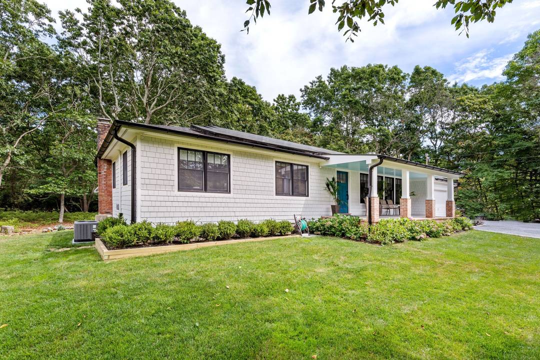 Newly Renovated Southampton Home Close to Town and Beaches