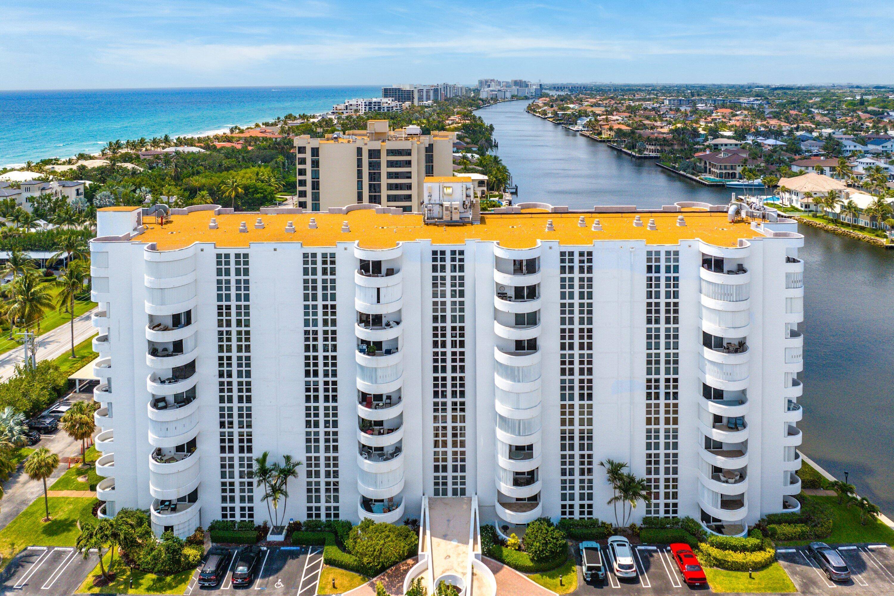 Coastal House Boutique Living Perfectly positioned on the Intracoastal Waterway just steps from the sparkling Atlantic Ocean and moments from the vibrant Atlantic Avenue.
