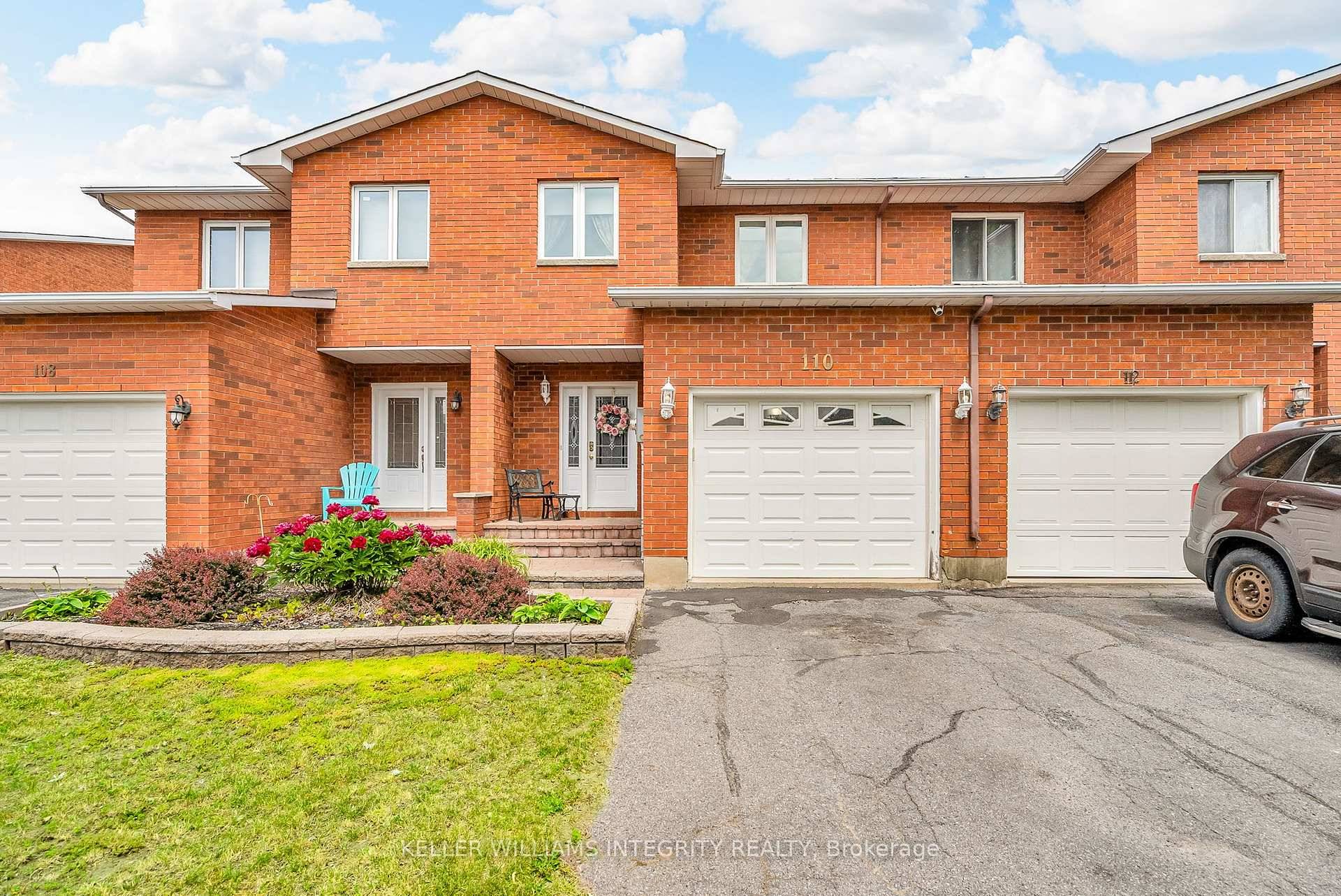 Welcome to this spacious and beautifully maintained 4 bedroom, 3 bathroom townhouse located in the desirable North End of Cornwall.