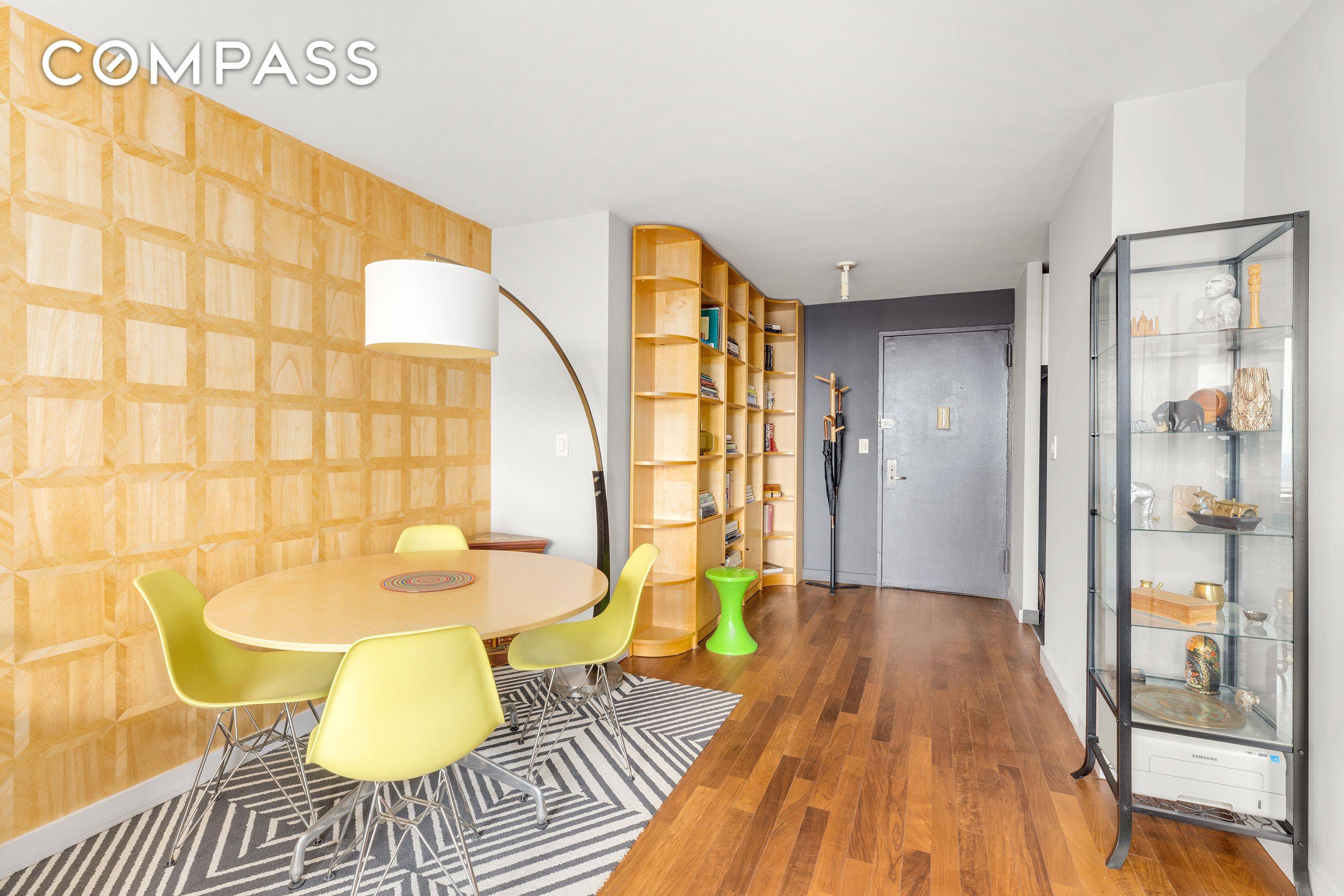 Residence 31E is a beautifully renovated true one bedroom home with expansive city views and incredible light.