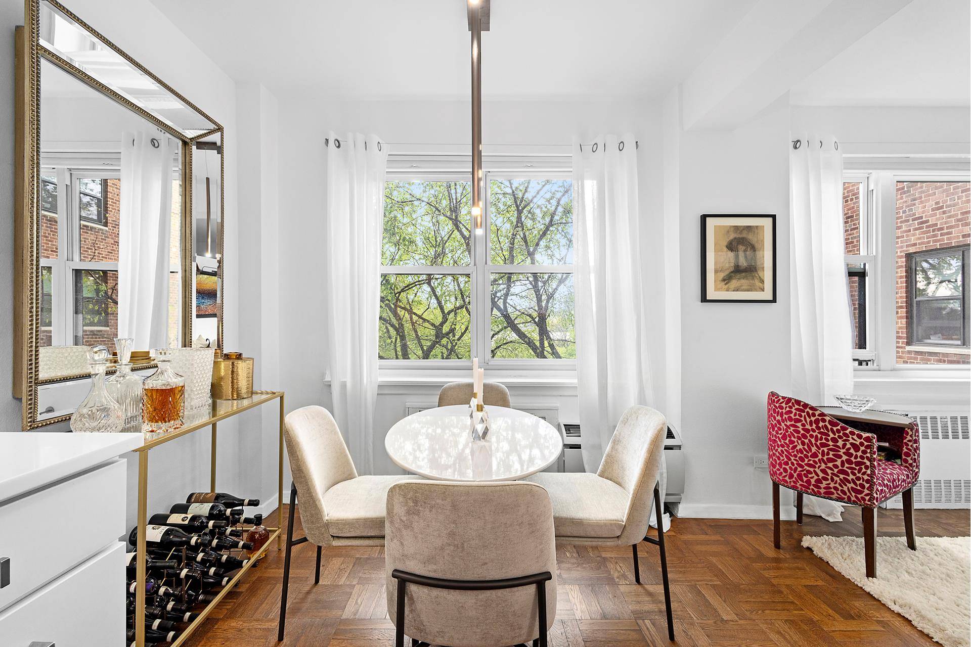 Located in the iconic Schwab House, this meticulously renovated, chic junior one bedroom with unobstructed picturesque views of Riverside Park and Hudson River is waiting for you to call it ...