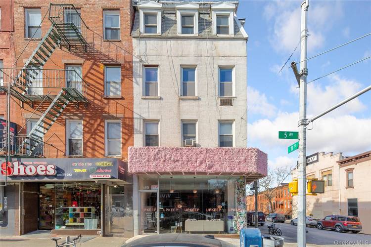 Located at 480 5th Avenue, this prime corner retail opportunity offers exceptional visibility and strong pedestrian exposure along a well traveled corridor.