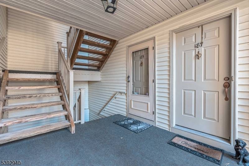 Enjoy peaceful and easy first floor living in this bright and inviting 2 bedroom, 1 bath condo in Basking Ridge !