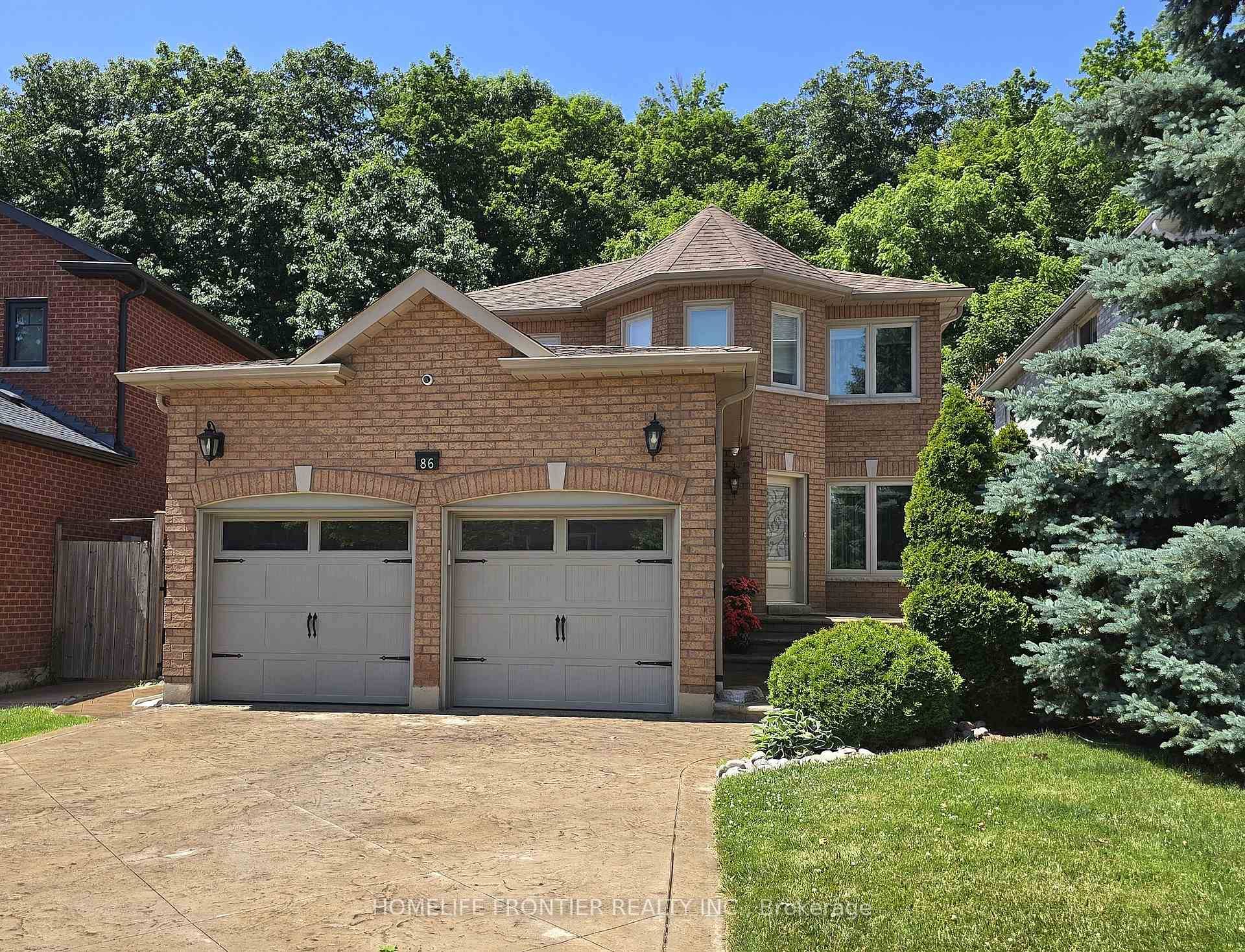 Exquisite home backing onto Twickenham Park, nestled in the highly sought after St.