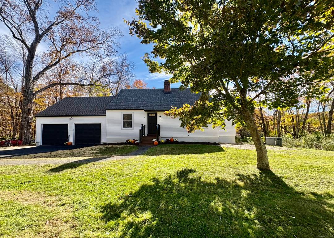 Charm and modern comfort come together in this beautifully renovated 3BR, 2BA home set on nearly an acre along a quiet country road in Woodbury.