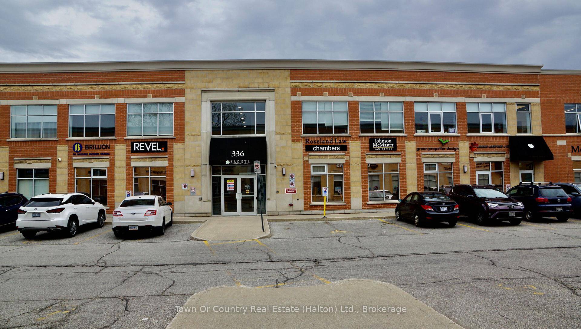 If you are looking for a creative space to work in, look no further.