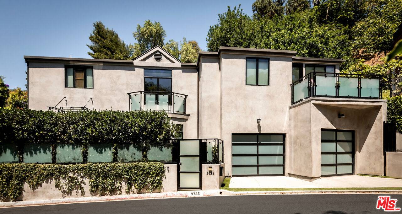 9743   Elderidge Dr 2BR Beverly Hills Post Office | B.H.P.O. La