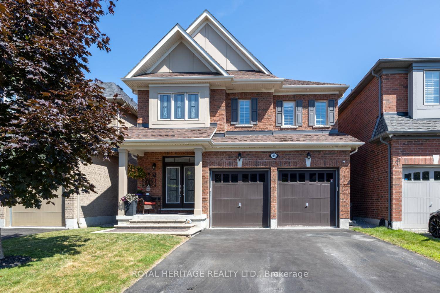 STUNNING PREMIUM RAVINE LOT !