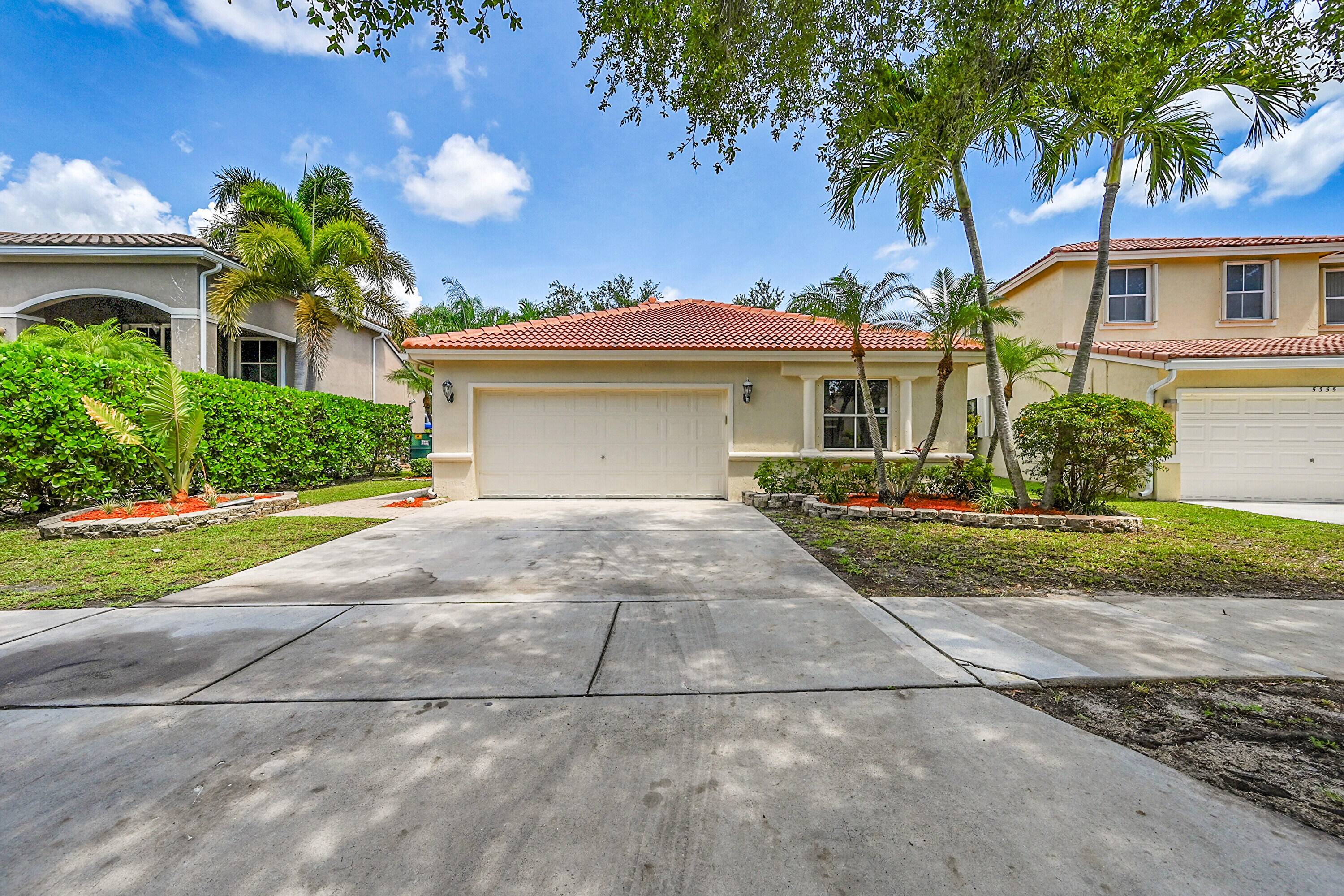 This turnkey property is ready for you to move in and make it your own !