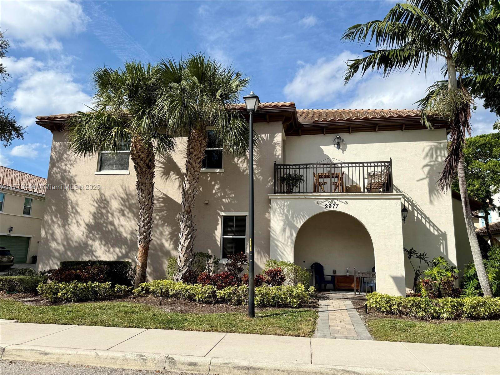 Charming 2 bed, 2 bath townhome with loft in gated Cooper City community with A schools !