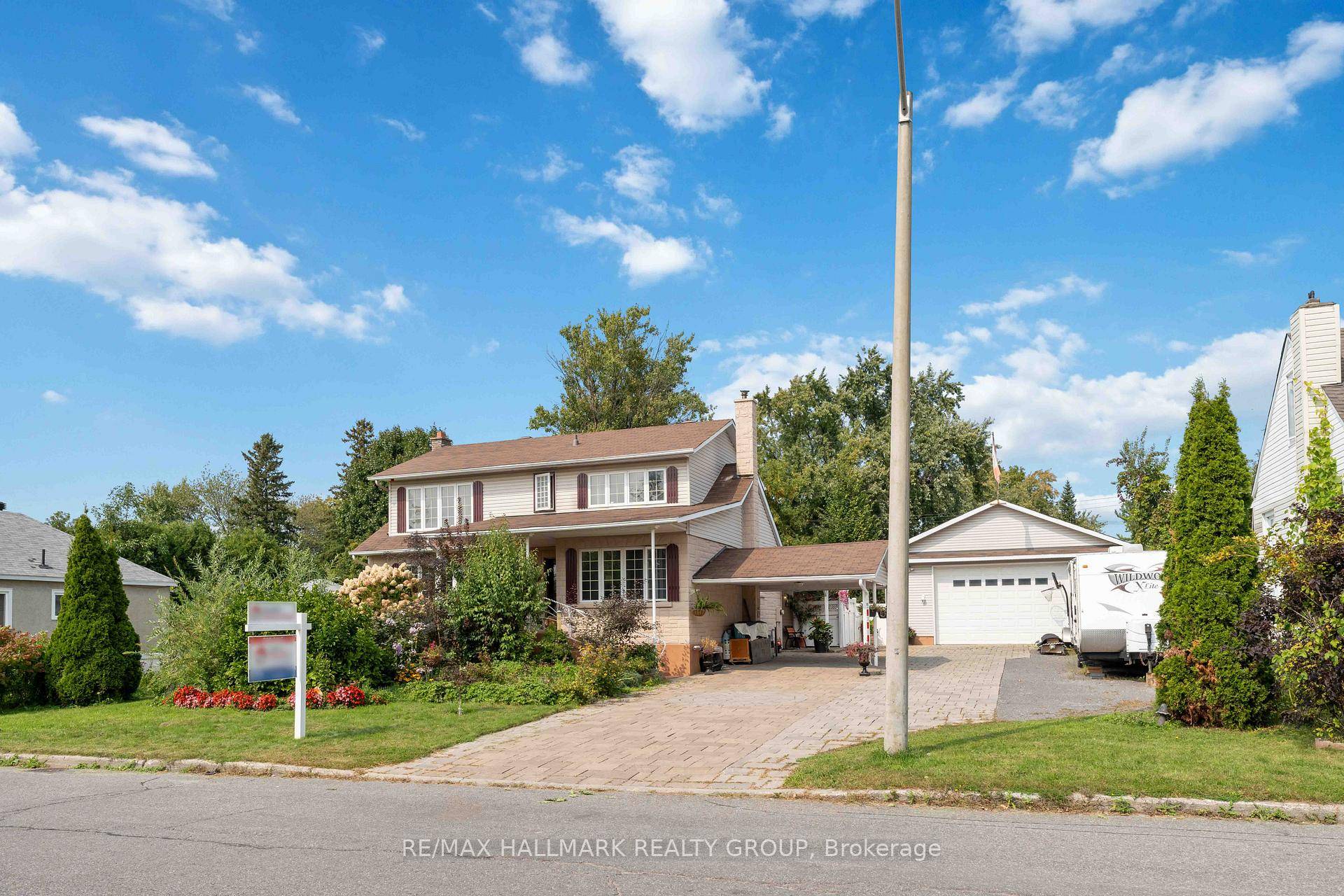 This is the one ! Welcome to 431 Blake Boulevard.