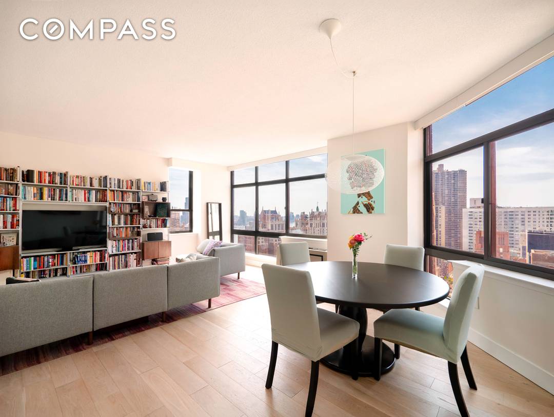Perched on the 27th floor of the prestigious International Plaza Condominium, this fully renovated two bedroom, two bathroom residence offers spectacular panoramic views of the East River, the United Nations, ...