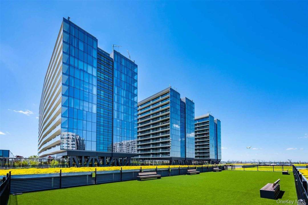 Welcome to Grand Two at Sky View Parc, located in the vibrant heart of Downtown Flushing.