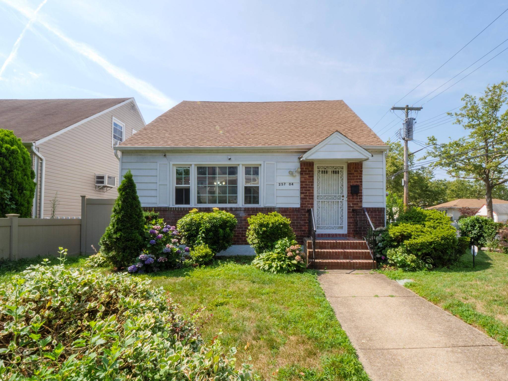 Large well maintained single Family Home fully detached.