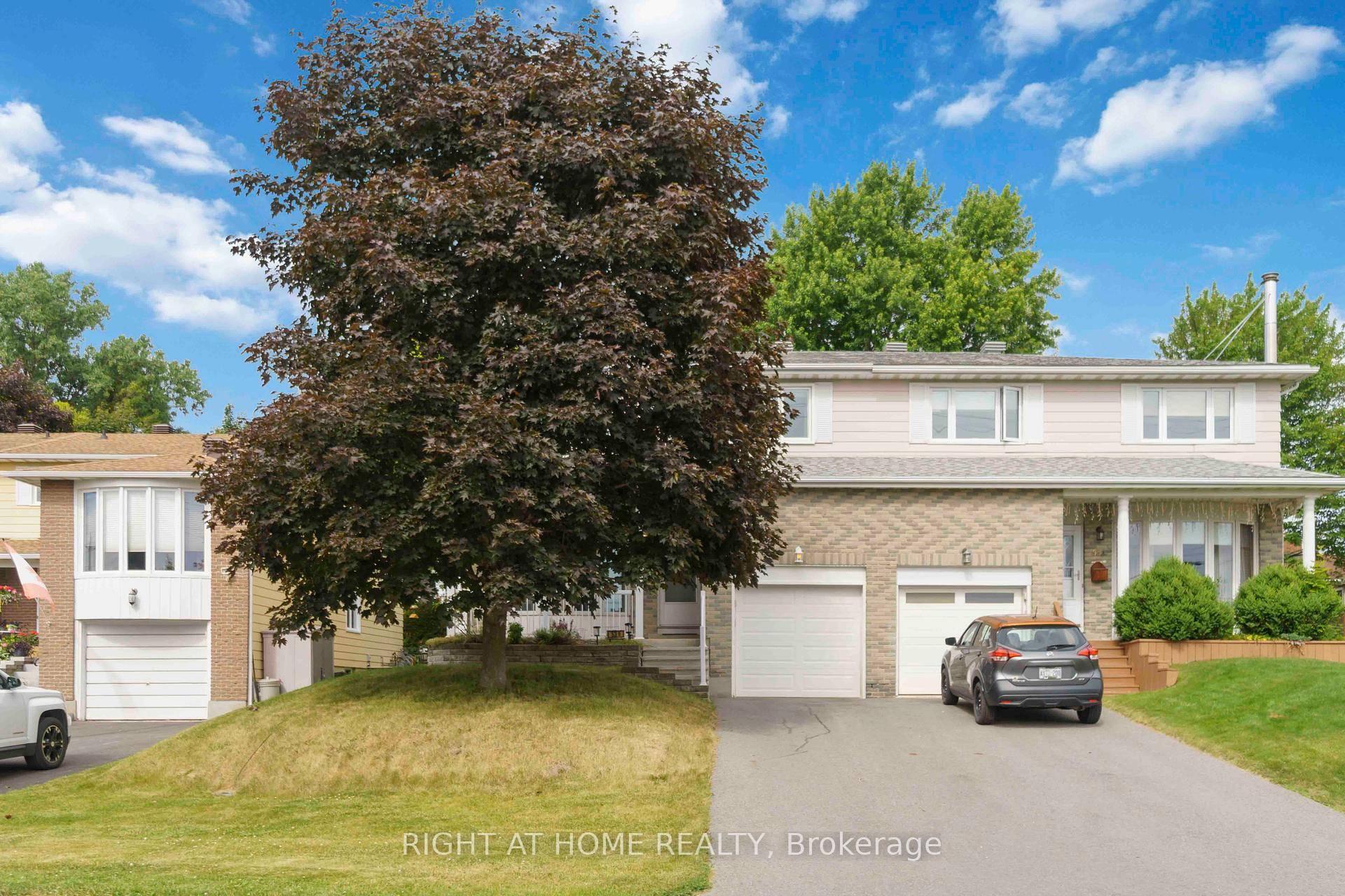 Welcome to your own private oasis backing onto the Greenbelt !