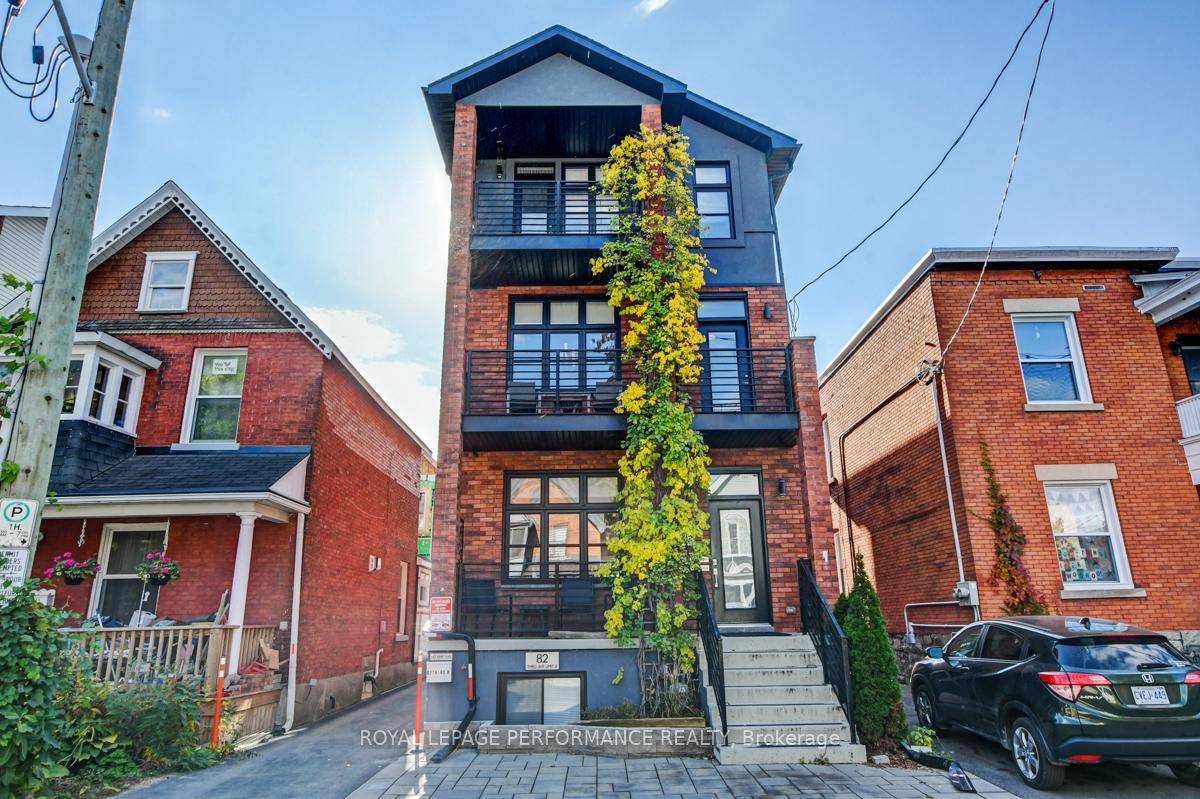 Live in the heart of the Glebe !