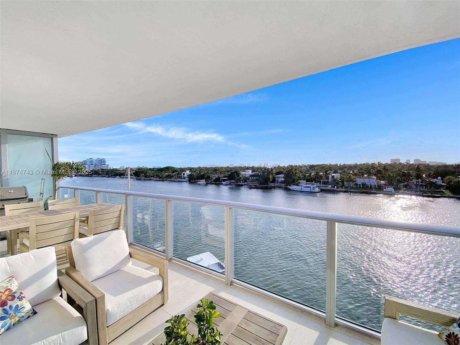 Exceptional 2BD 2BA at Peloro with the best view of the building.