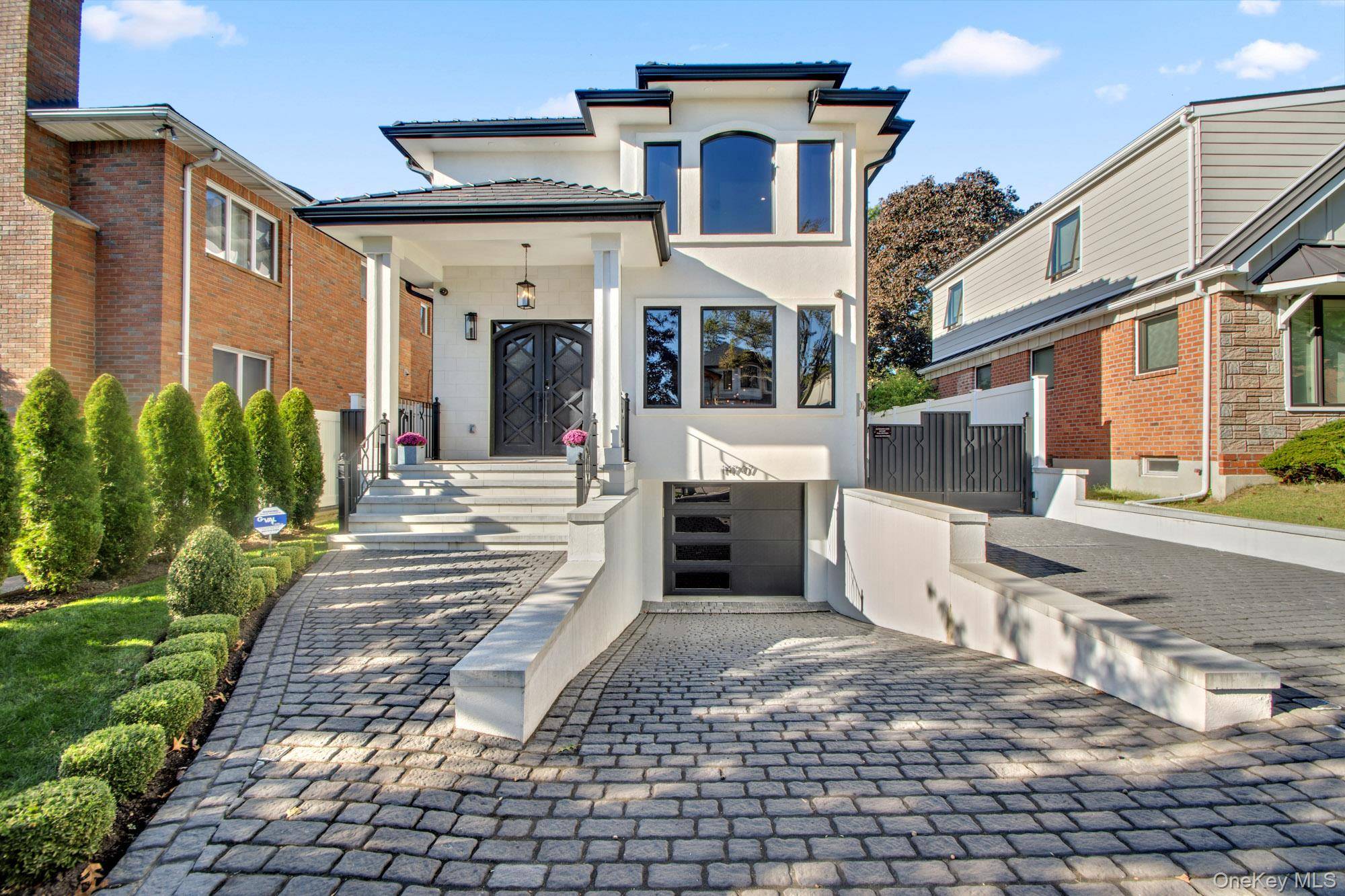 MODERN EUROPEAN ELEGANCE MEETS TIMELESS DESIGN This stunning residence perfectly blends transitional style with refined European finishes.