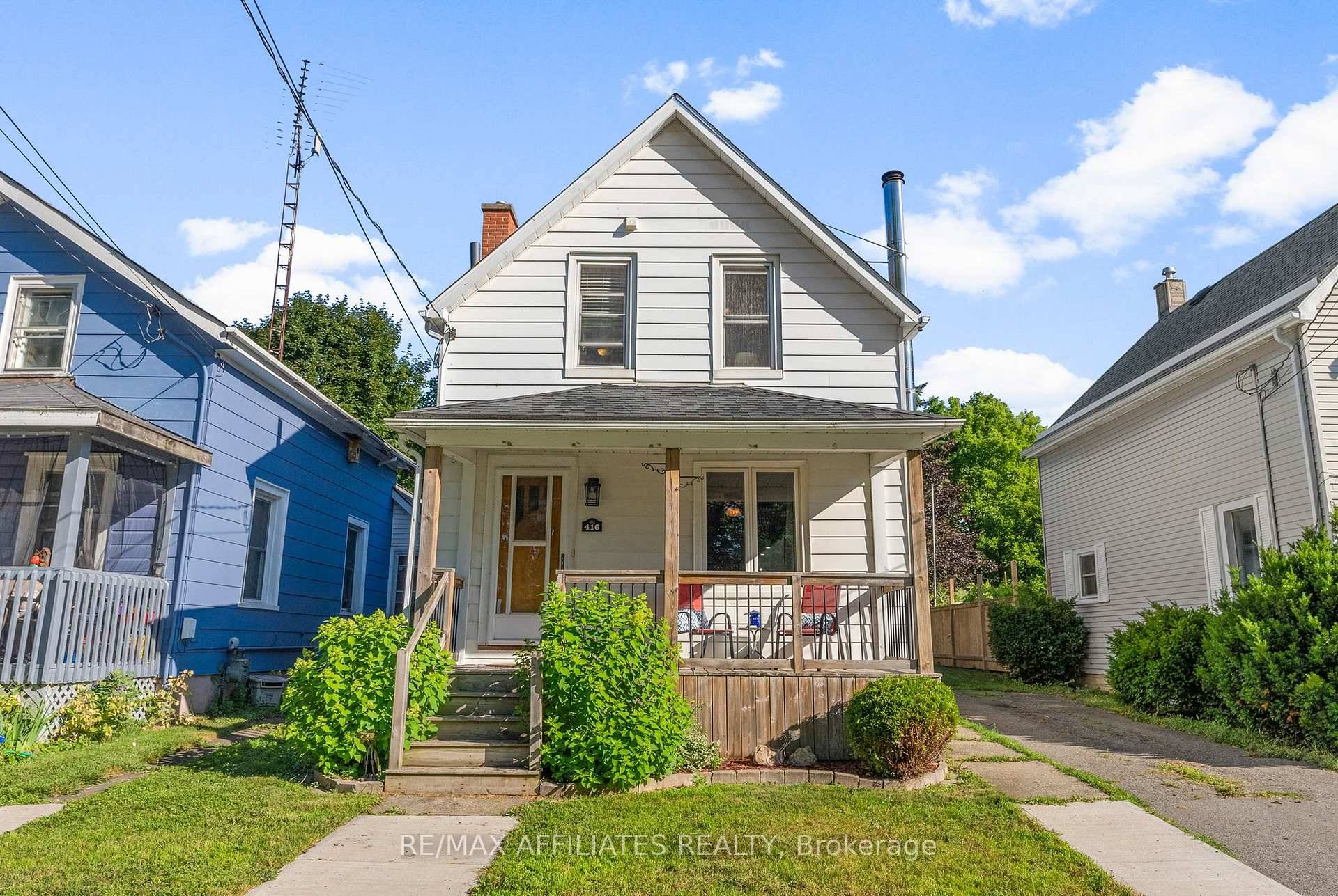 OPEN HOUSE SUNDAY 2 4PM. Discover this charming home, beautifully situated directly across from the historic Fort Wellington, offering picturesque views of the St.