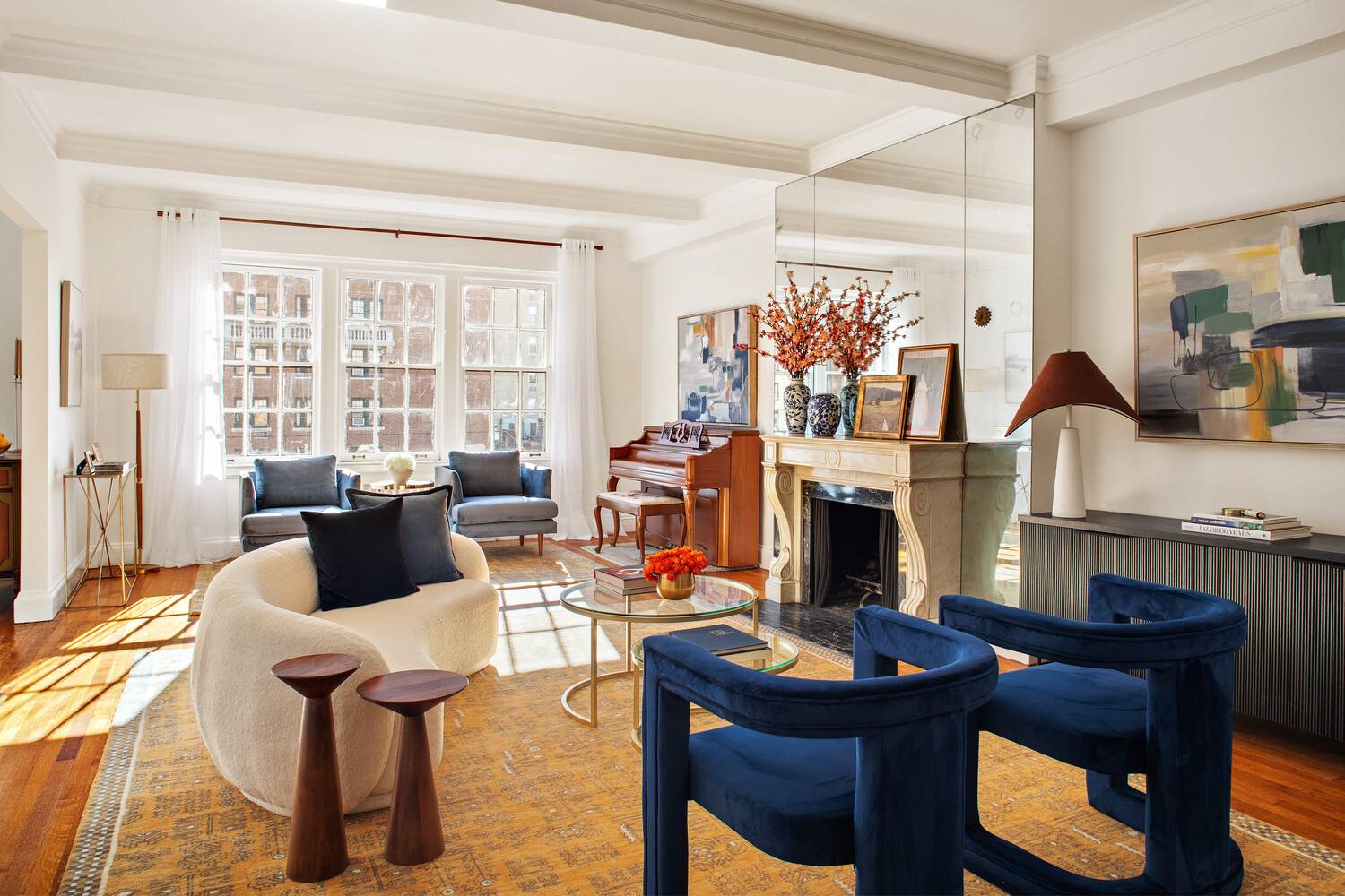 Classic Greenwich Village Elegance on Lower Fifth Avenue Presented exclusively by Kim Robilotti of Douglas Elliman Welcome to one of Lower Fifth Avenue's most distinguished pre war cooperatives a residence ...