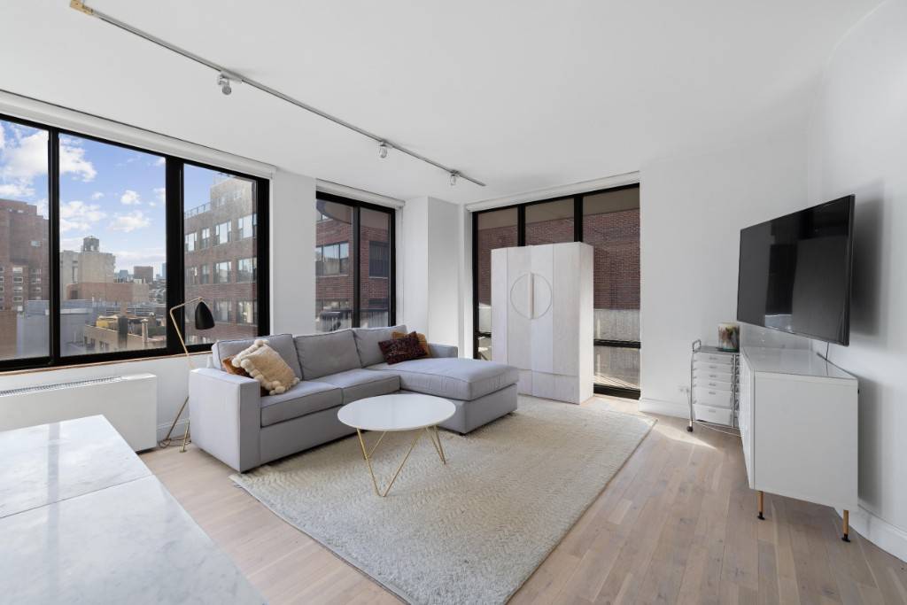 Refined City Living Above It All at The Rio CondominiumPerched high above Lenox Hill, this sun drenched one bedroom residence offers sweeping skyline views, A C, refined finishes including new ...