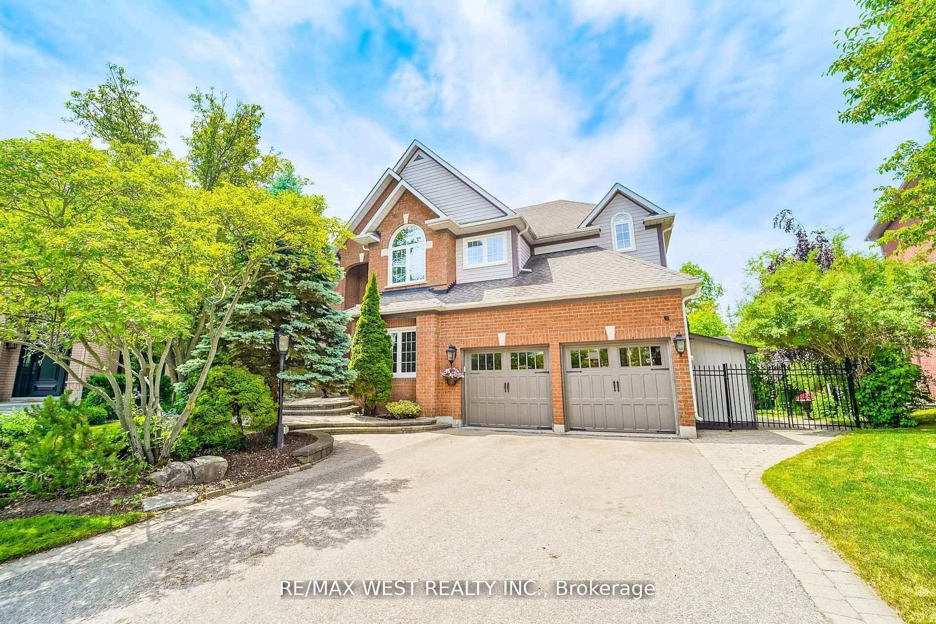 Step Into Rouge Park's Most Desirable Lot.
