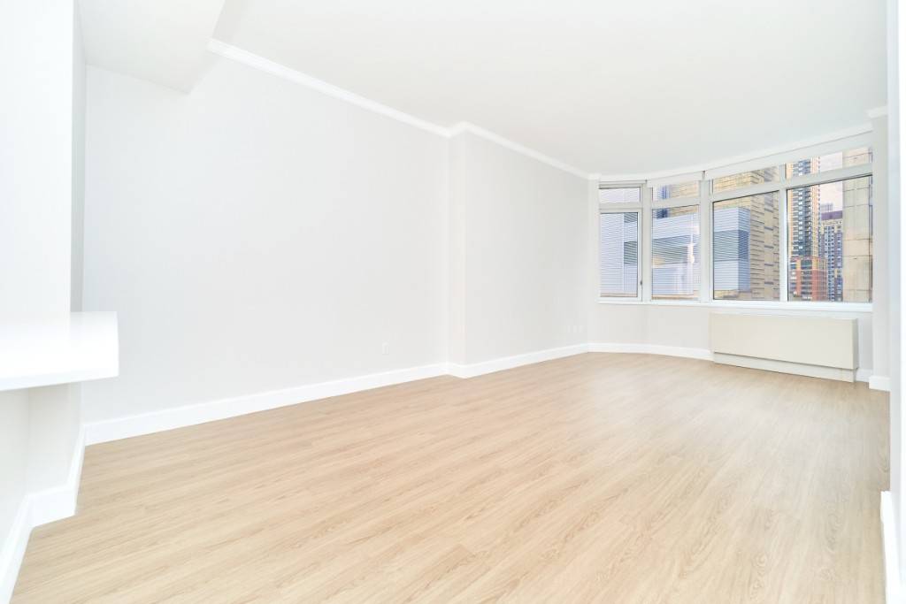This stunning 1 Bedroom 1 Bathroom is located in the heart of Lincoln SquareApartment Amenities Breakfast Bar with Stainless Steel Appliances Dishwasher Oversized Windows Natural SunlightBuilding Amenities Doorman Elevator Laundry ...